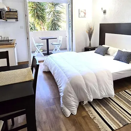 Saint-florent 2 Pers Avec Piscine Apartman *